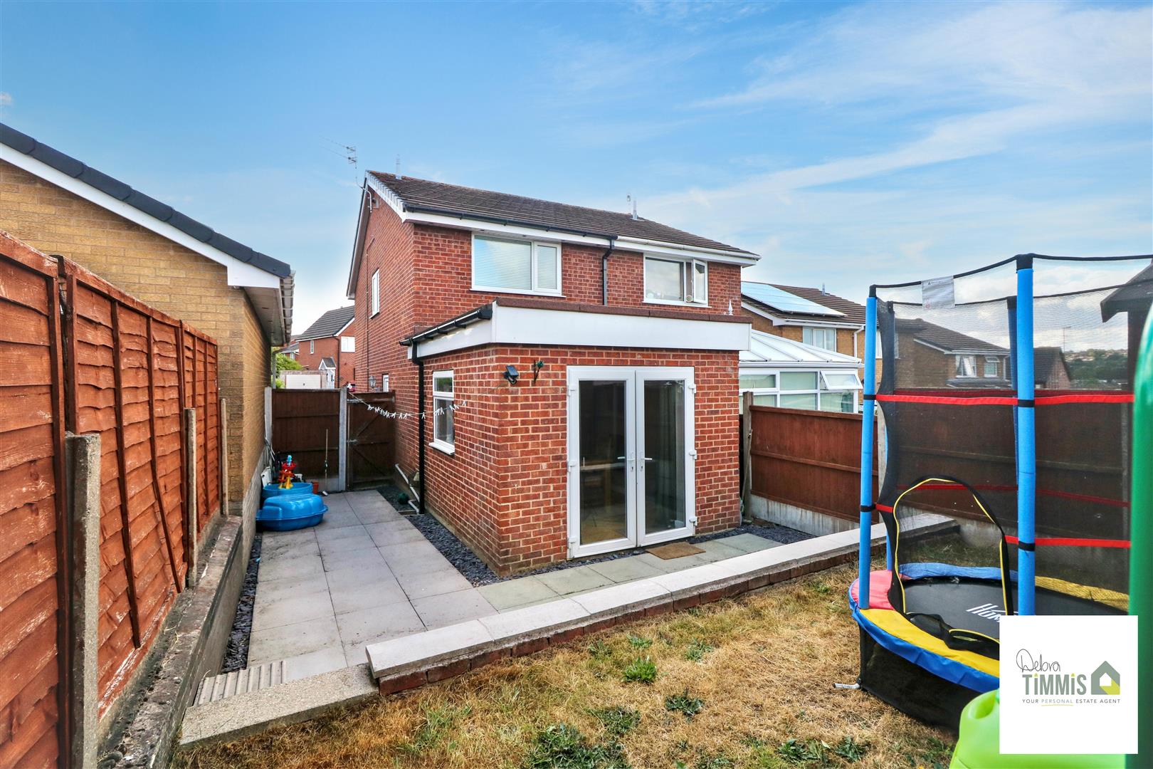 Linnburn Road, Meir Hay, Stoke-On-Trent